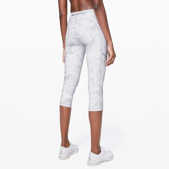 Lululemon Speed Up Crop *21" - Picture 2 of 10